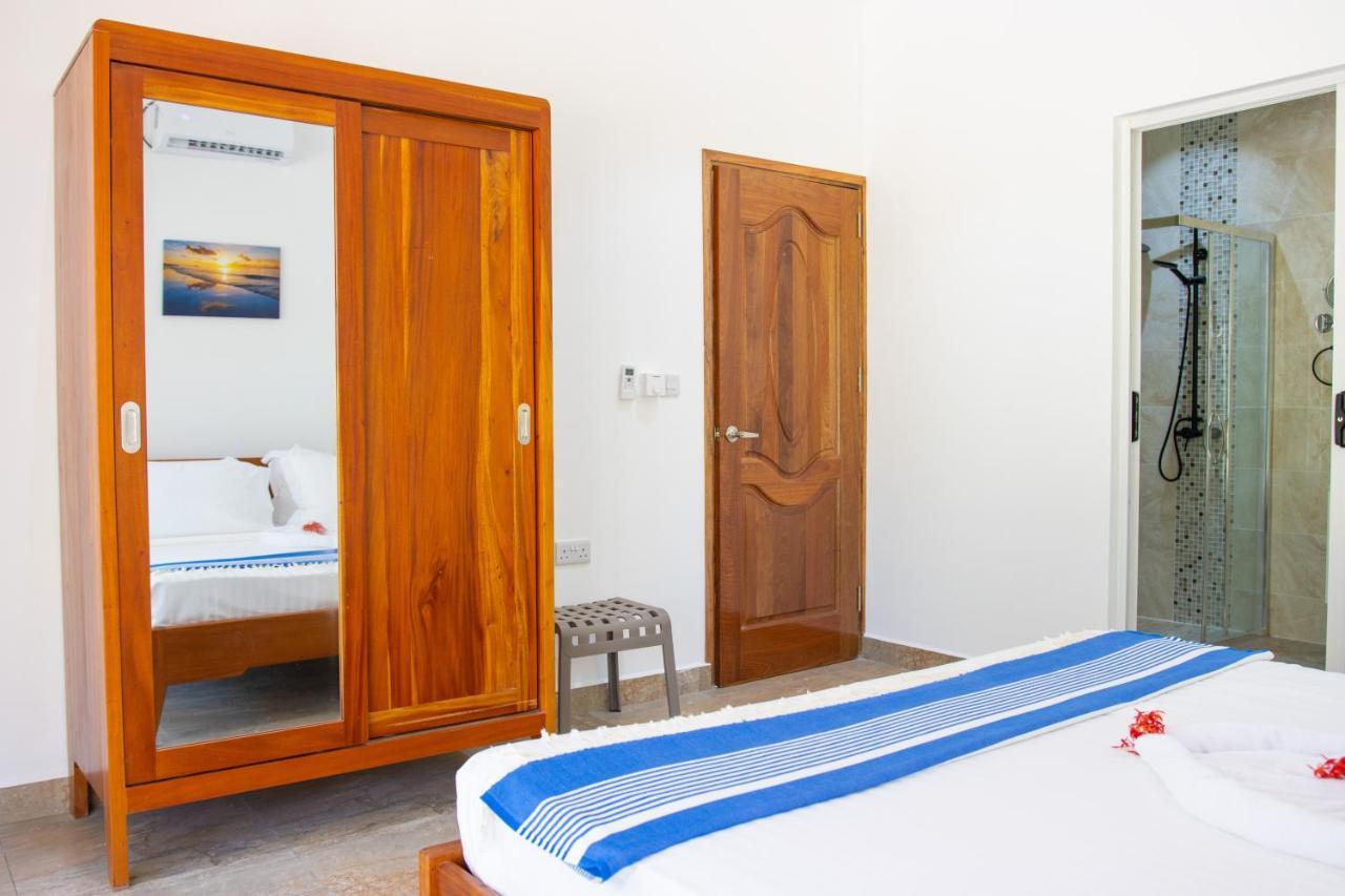 Macmillan'S Holiday Villas Grand Anse  Extérieur photo